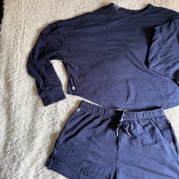 Senita Women's Fleece Set - Size Small - Picture 1 of 12